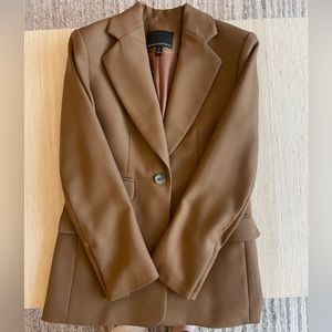 LIKE NEW Banana Republic Blazer. Size Petite 0. Italian Wool. Brown / Tan Color